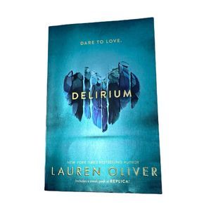HarperCollins Publishers Delirium by Lauren Oliver